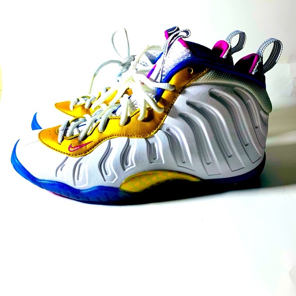 blue and yellow foamposites